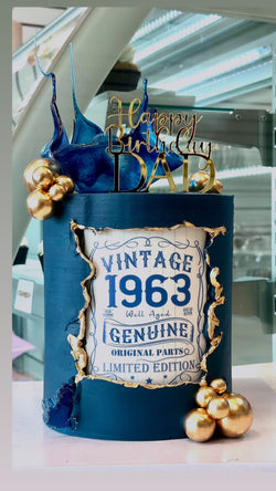 Faultline Vintage Cake