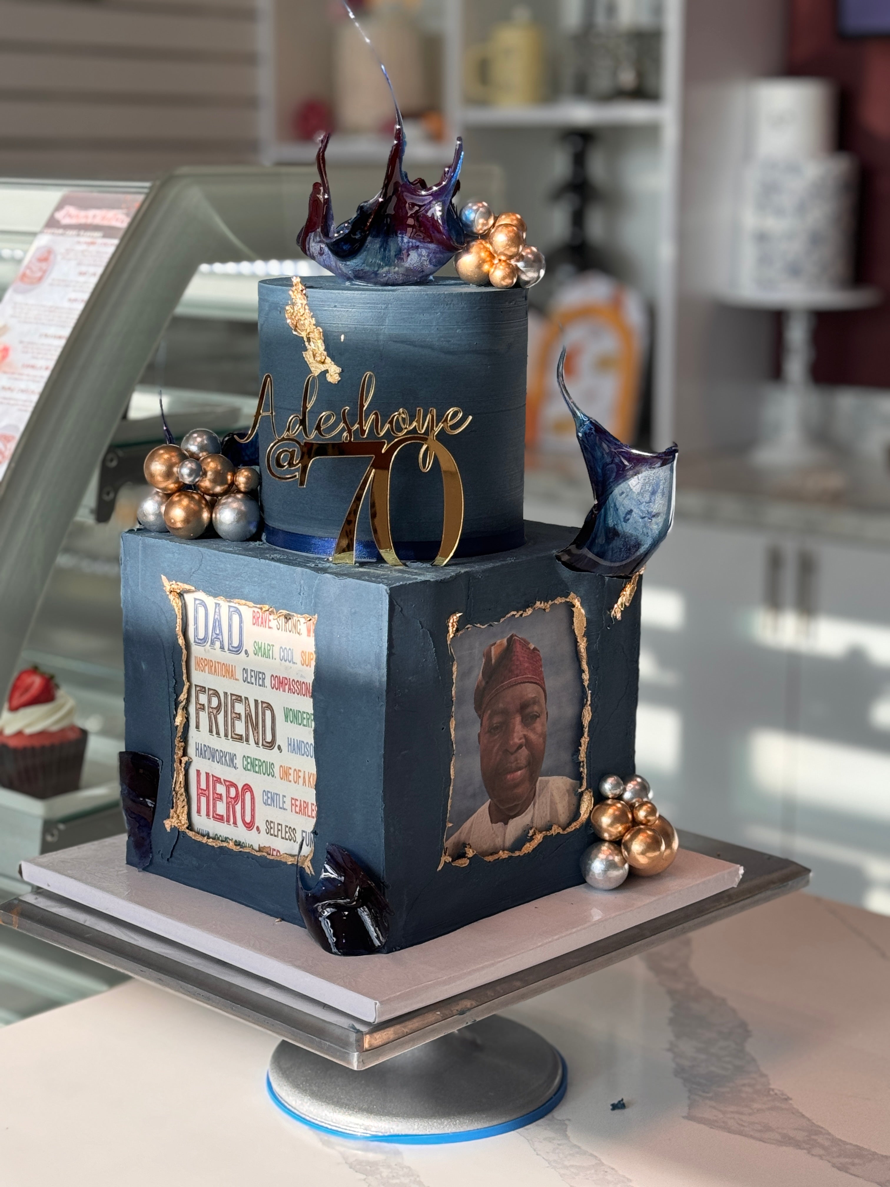 Black & Gold D - 2 Tier