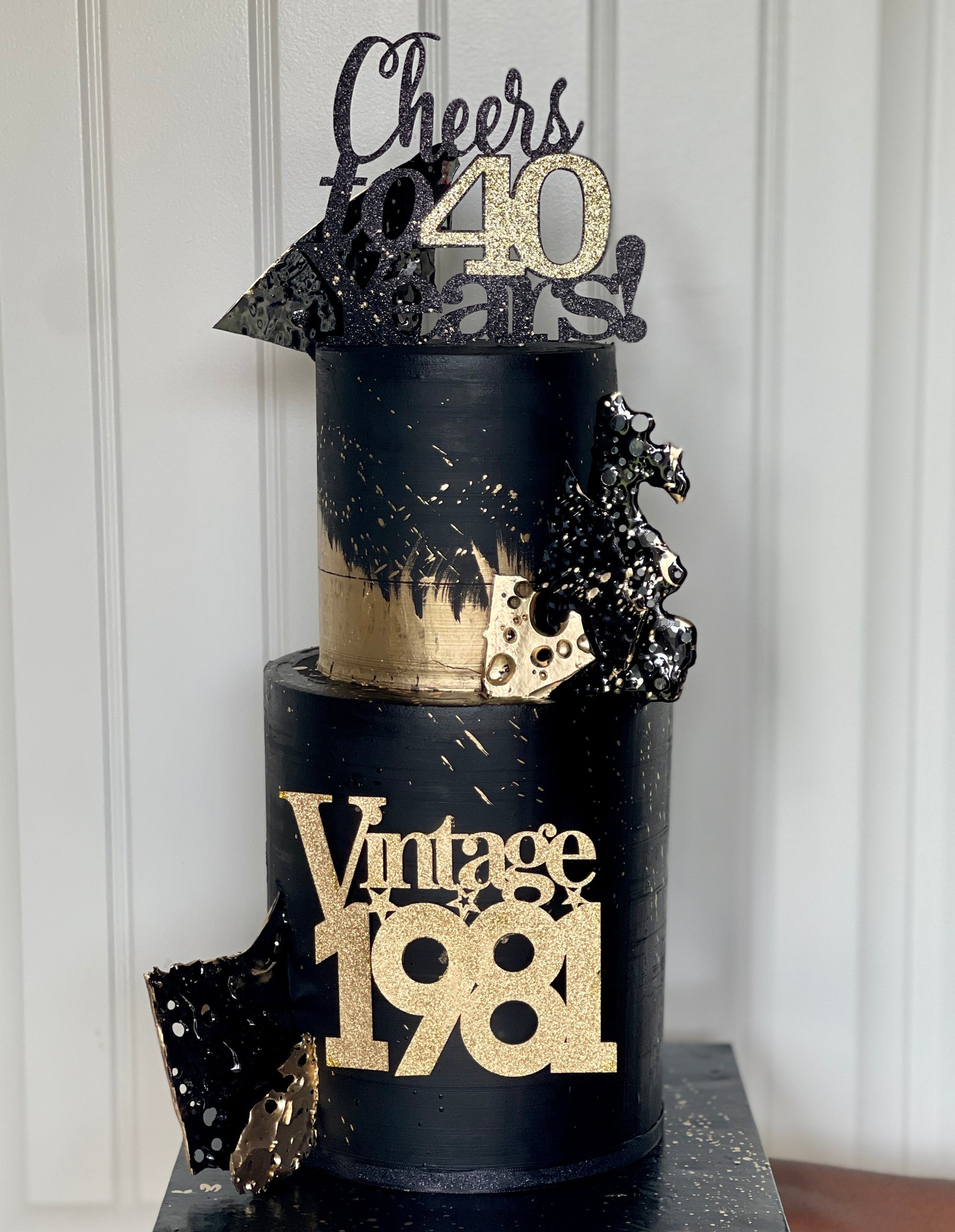 Black & Gold A - 2 Tier